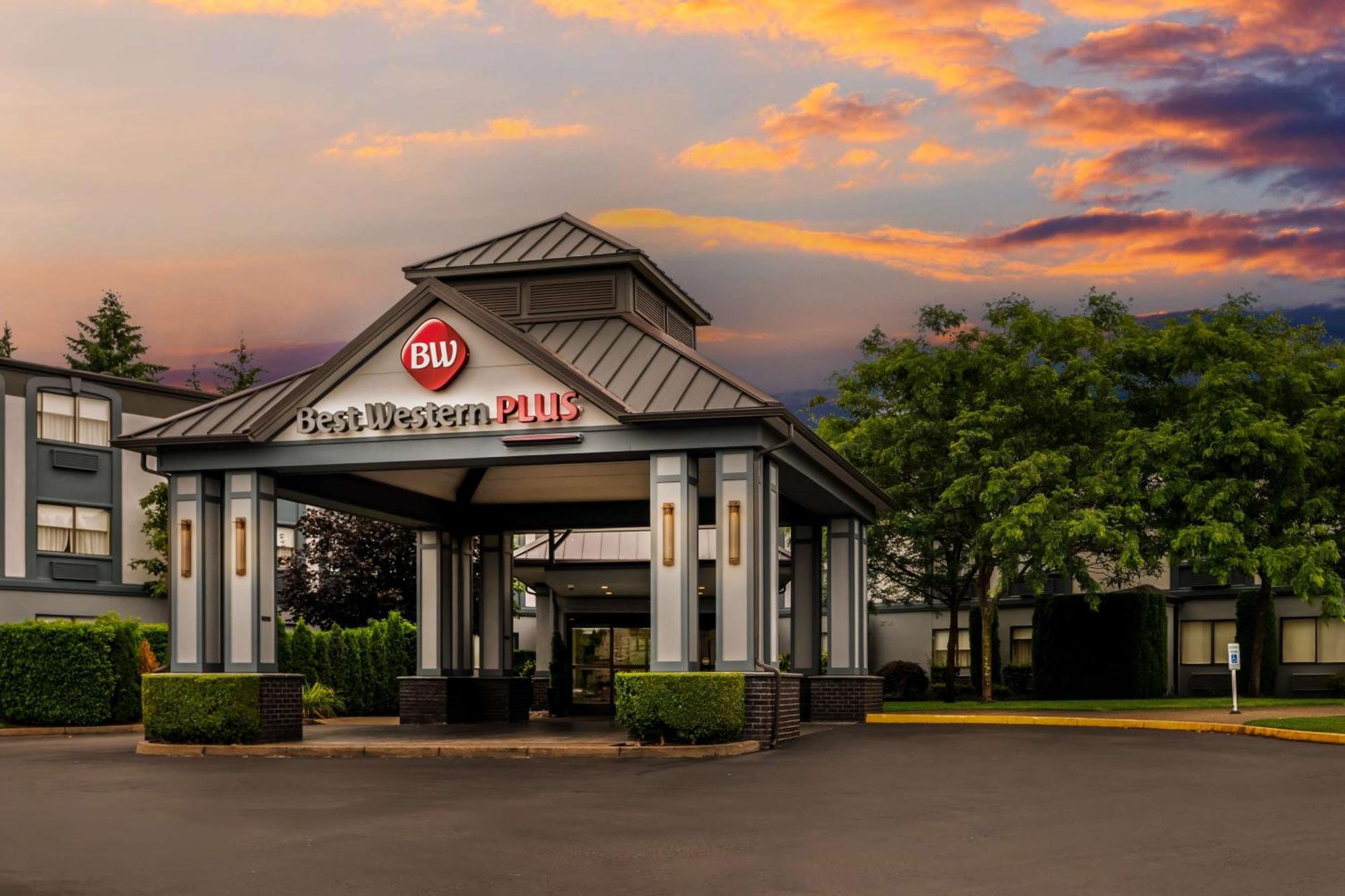 Best Western Plus Puyallup Hotel מראה חיצוני תמונה